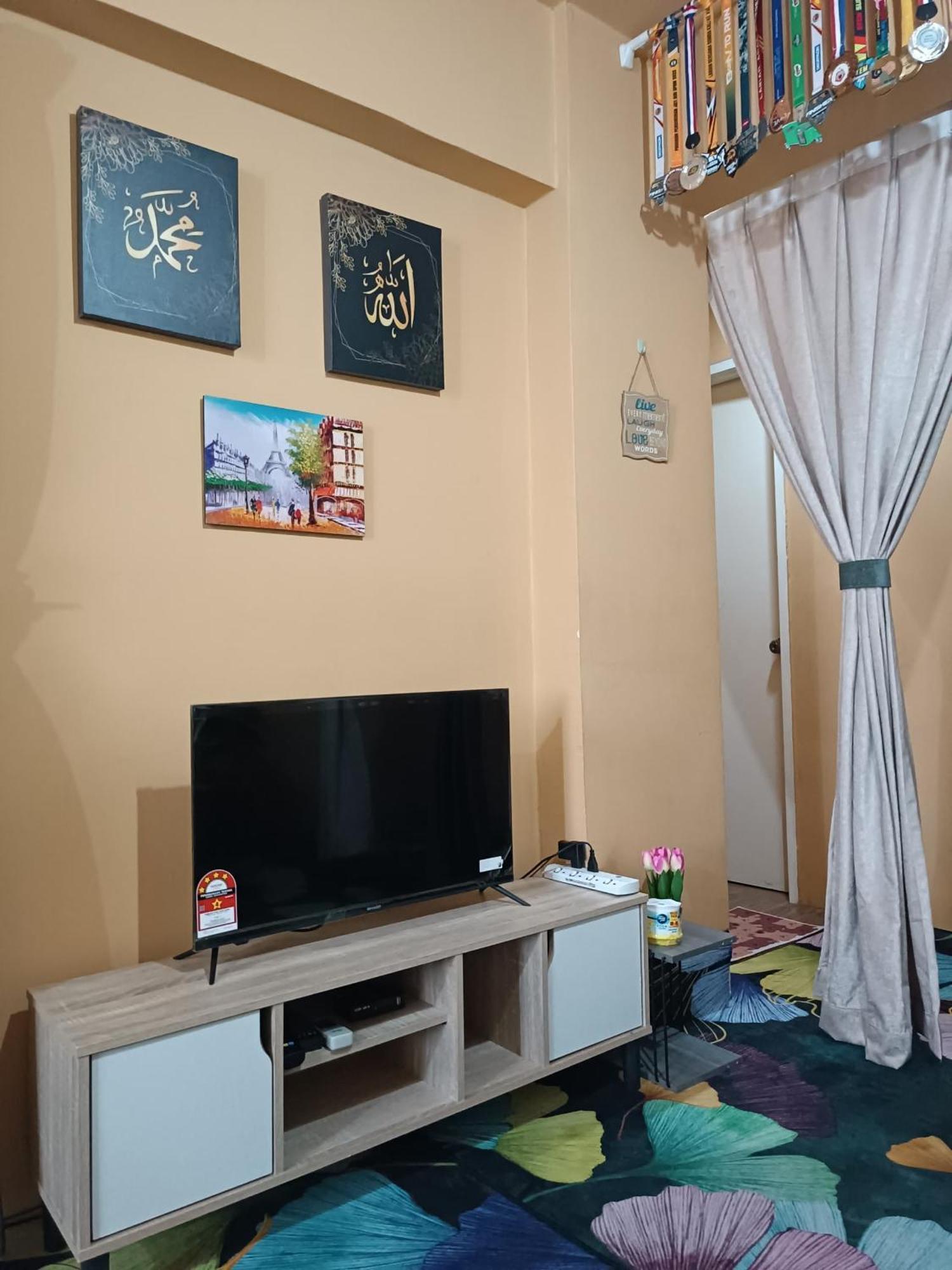 M.Fr Homestay Pangsapuri Putra Damai Putrajaya Esterno foto